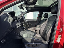 Volkswagen TIGUAN HIGHLINE R-LINE 4MOTION CUIR TOIT PANO CARPLAY 2024