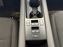 2024 Hyundai Ioniq 6 Preferred + CARPLAY + NAV + SIEGE CHAUFFANT +