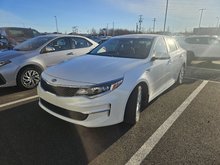 Kia Optima LX + BAS KM + BLUETOOTH + SIEGE CHAUFFANT ++ 2016