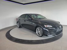 2018 Lexus IS IS 300 + LUXURY + TOIT + SIEGE VENTILÉS + TOIT +++