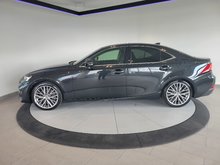 2018 Lexus IS IS 300 + LUXURY + TOIT + SIEGE VENTILÉS + TOIT +++