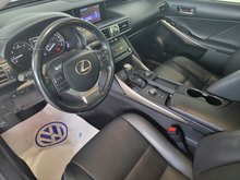 Lexus IS IS 300 + LUXURY + TOIT + SIEGE VENTILÉS + TOIT +++ 2018