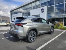 Lexus NX 200t AWD + TOIT + CUIR + NAVIGATION + CAMERA + 2015