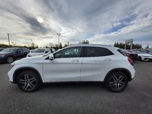 Mercedes-Benz GLA GLA 250 + BAS KM + CLIM + BLUETOOTH + 2020