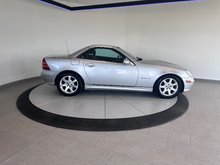 2004 Mercedes-Benz SLK-Class Kompressor 2.3L + DÉCAPOTABLE + LECTEUR CD +