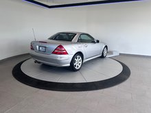 2004 Mercedes-Benz SLK-Class Kompressor 2.3L + DÉCAPOTABLE + LECTEUR CD +