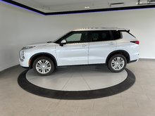 Mitsubishi Outlander SE + BLUETOOTH + SIEGE CHAUFFANT + CAMERA + 2023