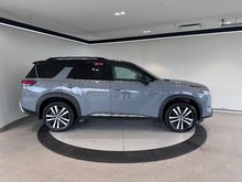 2023 Nissan Pathfinder Platinum + TOIT PANO + CUIR + NAVIGATION +