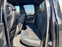 Ram 1500 Sport + V8 + 5.7 HEMI + HITCH + CAMERA + 2019