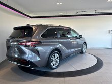 Toyota Sienna Limited + HYBRIDE + CARPLAY + TOIT + CUIR + 2023 7 PASSAGERS