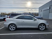 2014 Volkswagen Eos Comfortline + CUIR + TOIT + BAS KM + A/C