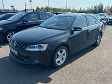 Volkswagen Jetta Sedan Comfortline + TOIT + SIEGE CHAUFFANT + LECTEUR CD 2014