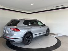 Volkswagen Tiguan Comfortline R-Line Black Edition + TOIT + CARPLAY 2024 DEMO DISPONIBLE MAINTENANT