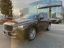 2023 Mazda CX-5 Signature AWD at