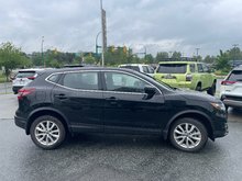 2021 Nissan Qashqai S AWD + ULTRA LOW KMS