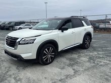 2023 Nissan Pathfinder Platinum V6 4x4