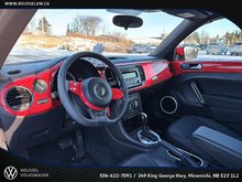 Volkswagen Beetle Convertible COMFORTLINE 2015