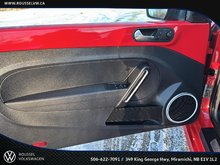 Volkswagen Beetle Convertible COMFORTLINE 2015