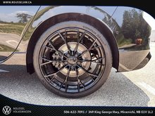 2025 Volkswagen Golf R Black Edition