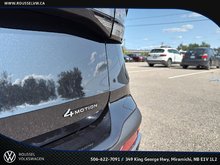 Volkswagen Taos Highline 4MOTION 2025