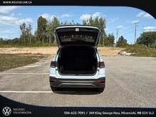 Volkswagen Taos Comfortline Black Edition 4MOTION 2025