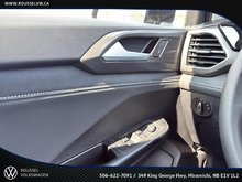 Volkswagen Taos Comfortline Black Edition 4MOTION 2025