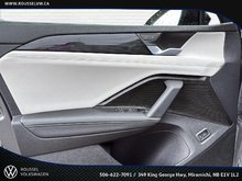 2026 Volkswagen Tiguan Comfortline R-Line Black Edition 4MOTION