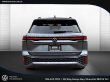 2026 Volkswagen Tiguan Comfortline R-Line Black Edition 4MOTION