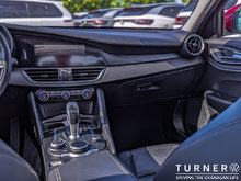 2017 Alfa Romeo GIULIA BASE DUAL SUNROOF / ALL WHEEL DRIVE / TURBO ENGINE