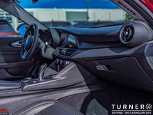 2017 Alfa Romeo GIULIA BASE DUAL SUNROOF / ALL WHEEL DRIVE / TURBO ENGINE