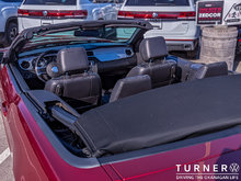 2014 Ford Mustang GT CONVERTIBLE / 5.0L V8 ENGINE / FUN TO DRIVE!