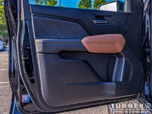 2024 GMC Canyon AT4 LOCALLY DRIVEN / LEATHER AND HEATED SEATS / TURBO MAX ENGINE / 4X4 DRIVETRAIN