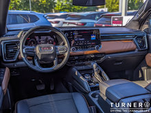 2024 GMC Canyon AT4 LOCALLY DRIVEN / LEATHER AND HEATED SEATS / TURBO MAX ENGINE / 4X4 DRIVETRAIN