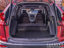 2017 Honda CR-V TOURING LOCALLY DRIVEN / HEATED LEATHER SEATS / ALL WHEEL DRIVE