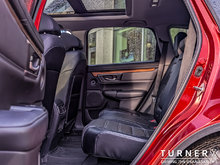 2017 Honda CR-V TOURING LOCALLY DRIVEN / HEATED LEATHER SEATS / ALL WHEEL DRIVE