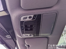 2017 Honda CR-V TOURING LOCALLY DRIVEN / HEATED LEATHER SEATS / ALL WHEEL DRIVE