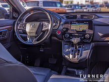 2019 Honda CR-V TOURING LOW KILOMETERS / ALL WHEEL DRIVE / HEATED SEATS & STEERING WHEEL