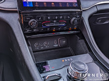 2022 Jeep Grand Cherokee LIMITED 3.6L V6 ENGINE / FOUR WHEEL DRIVE / ONLY 38,584KMS