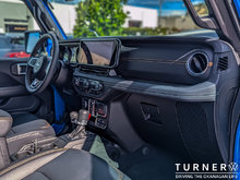 2024 Jeep Wrangler SAHARA FOUR WHEEL DRIVE / REMOTE ENGINE START / HEATED SEATS AND STEERING WHEEL
