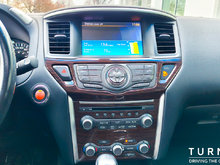 2015 Nissan Pathfinder Low KMS! Local Car| New Tires! Loaded SUV