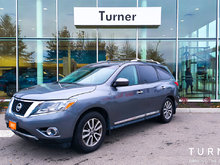 2015 Nissan Pathfinder Low KMS! Local Car| New Tires!