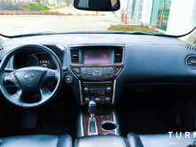 2015 Nissan Pathfinder Low KMS! Local Car| New Tires! Loaded SUV