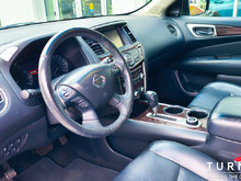 2015 Nissan Pathfinder Low KMS! Local Car| New Tires! Loaded SUV