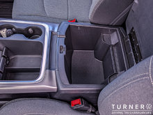 2023 Ram 1500 Classic WARLOCK FOUR WHEEL DRIVE / WARLOCK EDITION