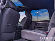2023 Ram 1500 Classic WARLOCK FOUR WHEEL DRIVE / WARLOCK EDITION