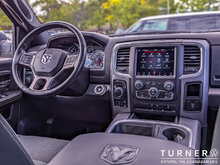 2023 Ram 1500 Classic WARLOCK FOUR WHEEL DRIVE / WARLOCK EDITION