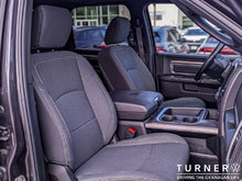 2023 Ram 1500 Classic WARLOCK FOUR WHEEL DRIVE / WARLOCK EDITION