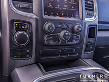 2023 Ram 1500 Classic WARLOCK FOUR WHEEL DRIVE / WARLOCK EDITION
