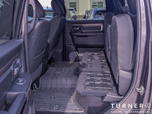 2023 Ram 1500 Classic WARLOCK FOUR WHEEL DRIVE / WARLOCK EDITION