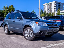 2010 Subaru Forester CONVENIENCE ALL WHEEL DRIVE / HEATED SEATS / LOW KILOMETERS